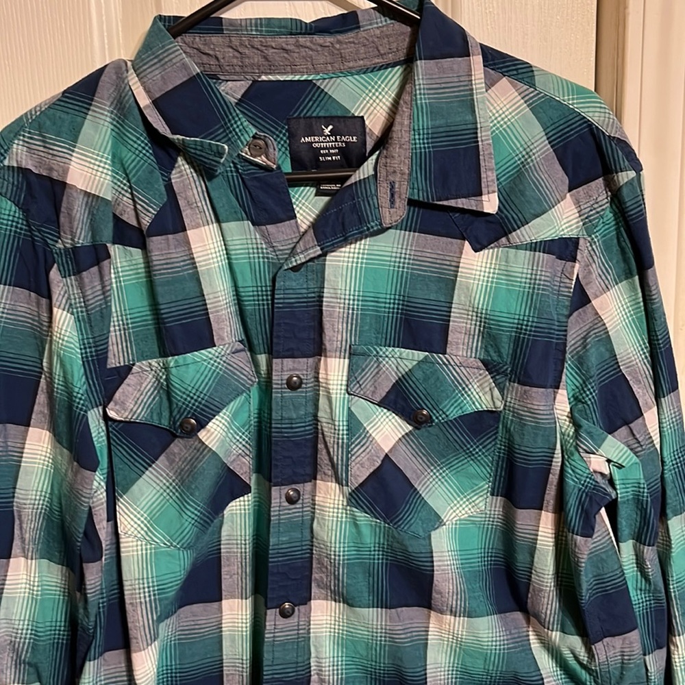 American eagle button down shirt